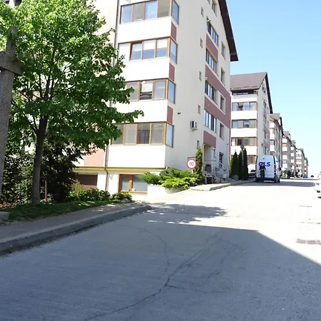 Smart Apartament Tei Piatra Neamt Exterior photo